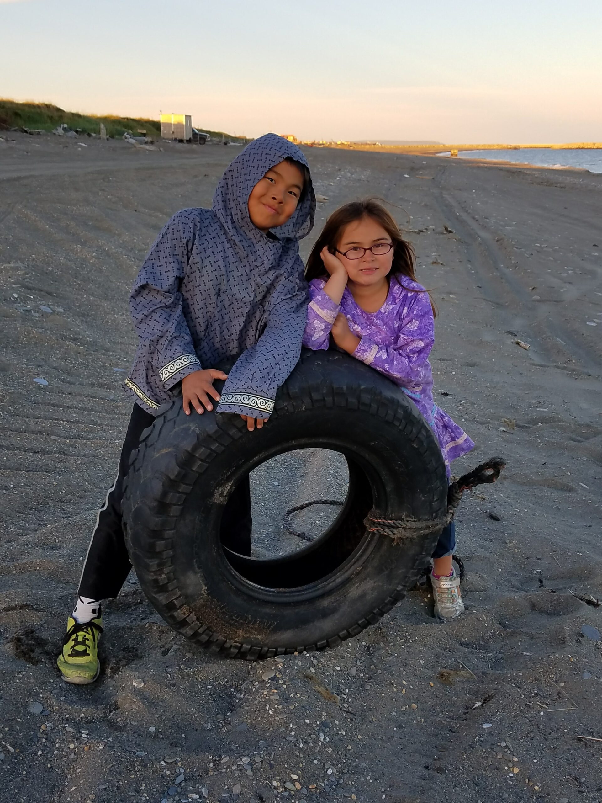 2025-Youth-AnaloakAnnemiek-CousinsOnTheBeach